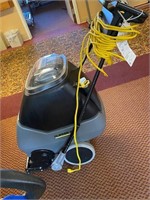 Clipper 12 Carpet Commercial Vacuum sweeper