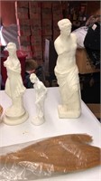 Figurines/ decor