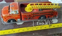 Old Louis Marx tin litho friction fire truck toy
