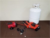 30lb propane tank, battery hedge trimmer, light