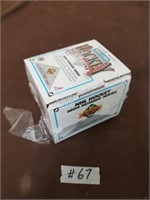 1991-1992 sealed box of 200 hockey cards