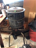 Propane Cooker with Enamel Steamer Pot