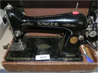 Vintage Singer Elec. Sewing Machine in case