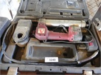 Alemite 14V Grease Gun w/Battery & Charger in Case