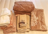 Towels & Washcloths (13)