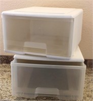 Rubbermaid Stackable Drawers (2)