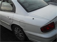 2004 Hyunda Sonata - 921984 - $95.00 - Starts