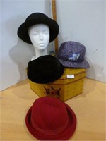 Hat Box / 4 Hats