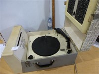 Vintage Record Player - Turns On