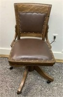 *LPO* Atq Crocker office chair. See pic of note