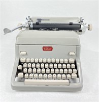 Standard FP Royal 1960 Typewriter