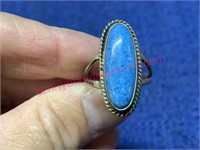 Sterling silver blue stone ring - size 7.5
