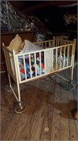 Vintage crib or playpen