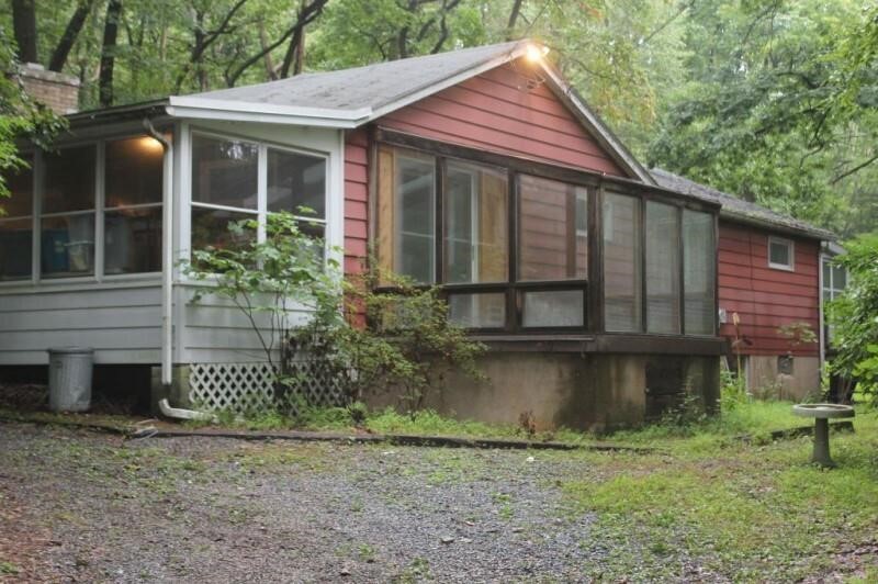 Northampton Co. Hideaway - Home on 3.7 wooded acres