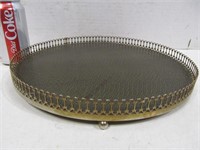 Round tray, metal edge