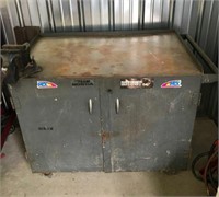 Metal Work Bench Cabinet w/ Vice