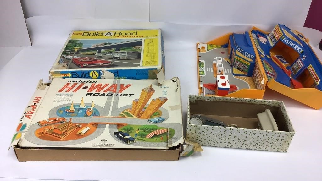 Oct 26-Online Vintage Toys, Dolls & Fun Stuff  Auction