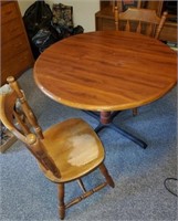 42"  Pedestal table with 6 chairs
