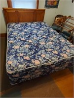 Oak bed & mattress (Queen)