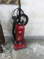 DIRT DEVIL VAC