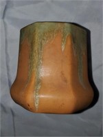 Camark pottery 4"