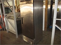 True 27" SS Single Door Freezer