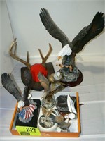 GROUP OF EAGLE DÉCOR, KNIFE, ANTLERS