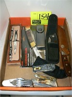 FLAT OF POCKET KNIVES AND THROWING KNIFE