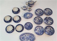 MINIATURE BLUE WILLOW CHILDS TEA DISHES
