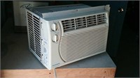 Fedders 5000 BTU Air Conditioner Appears To Work