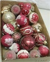Gorgeous Red & Gold Lot Of Christmas Bulbs