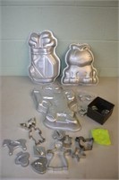 Cake Moulds & Cookie Cutters