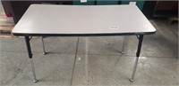 ADJUSTABLE HEIGHT TABLE