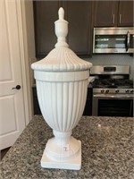 WHITE URN W/ LID