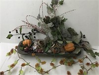 ASSORTED AUTUMN DECORATIONS WOOD TRAY