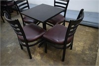 Table w/ 4 Chairs