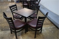 Table w/ 4 Chairs