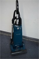 Kenmore Direct Drive Vacuum (works)
