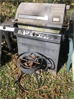 Lot with Thermos Propane Grill And Small Propane