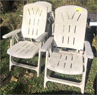 Lot of 4 Foldable Patio Chairs