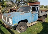 1987 GMC Sierra 3500 Dump truck, 8' Bed.