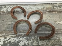 Group of vtg horseshoes