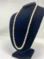 Pearl necklace with 14k clasp single strand