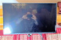 32in Vizio flat  TV-no remote,wall bracket only
