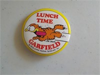 Vintage Garfield Pin - Lunch Time