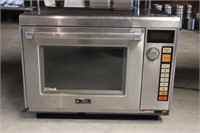 Panasonic Pro-II Commercial Microwave Oven