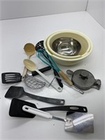 Mixing Bowls, Kitchen Utensils & Patty Press