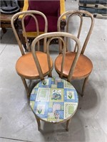 Table w/ Leaf and (3)  Chairs