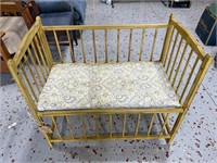 Small Baby Bed 35x20x35 missing side