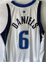 Dallas Mavericks Autographed Jersey